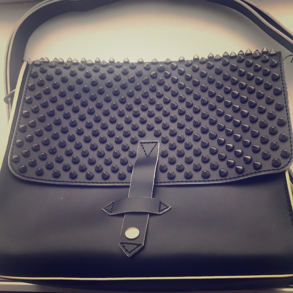 Ilbecca Joy Gryson Studded black Messenger Bag